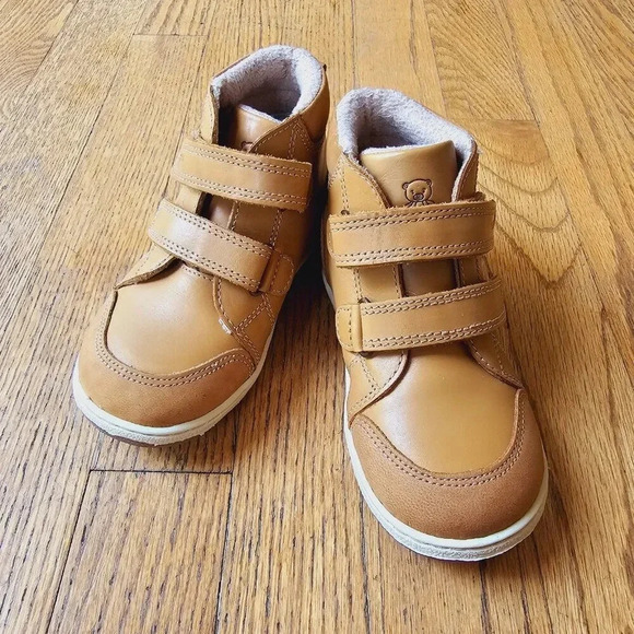NEW! Lasocki all leather cozy lined boots boys size EU 25, US 8.5/9T - Picture 1 of 7